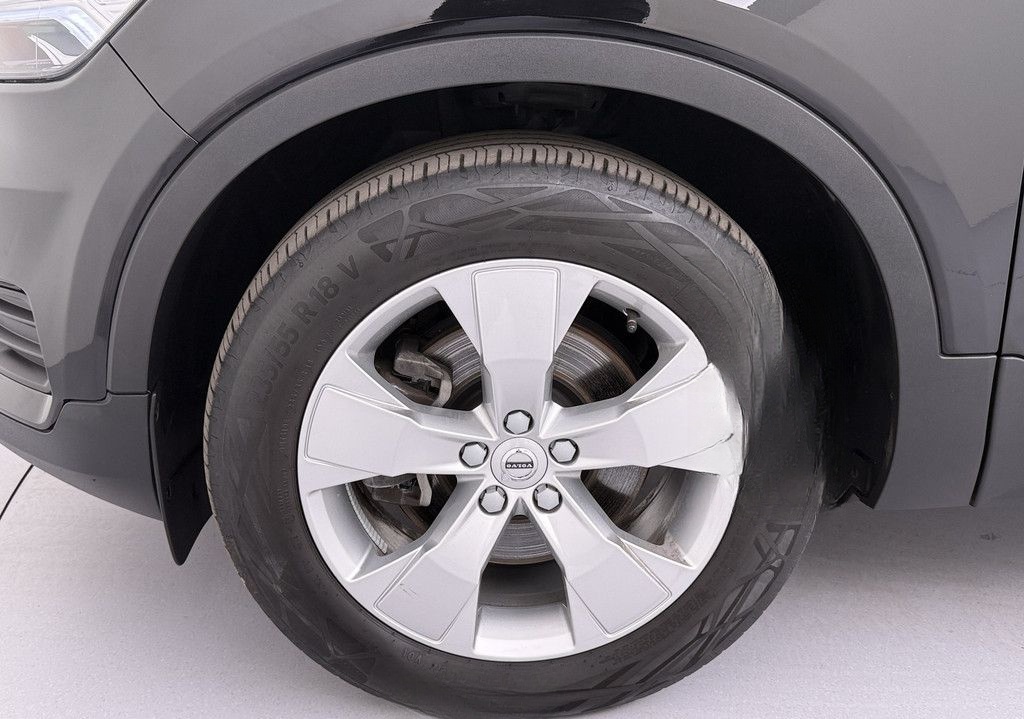 Volvo XC40 D4 AWD Momentum Pro Aut. *Navi*Kamera*H/K*K foto 9