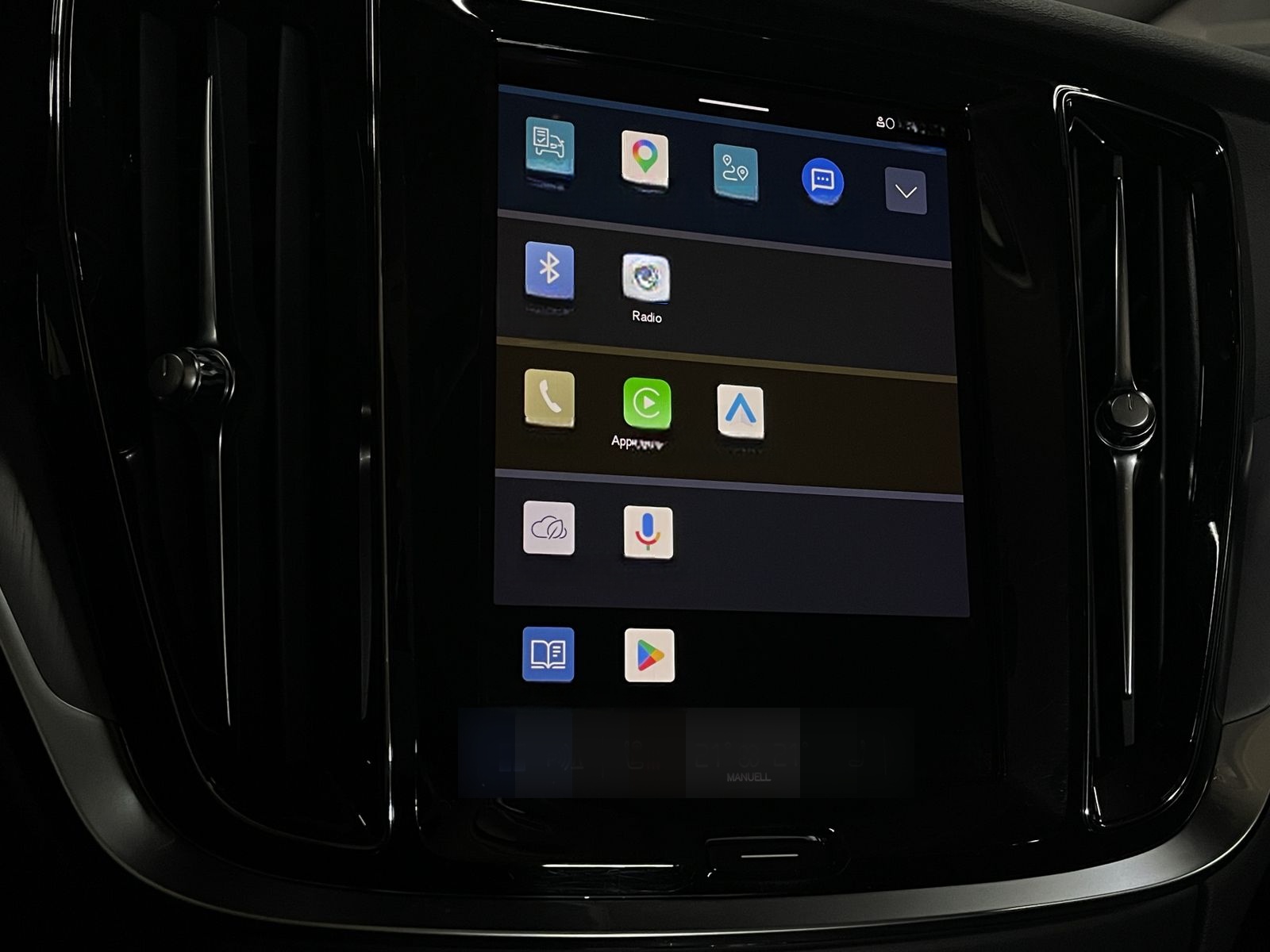 Volvo V60 B4 CORE*AHK*STANDHEIZUNG*LED*NAVI*1.HAND* foto 20