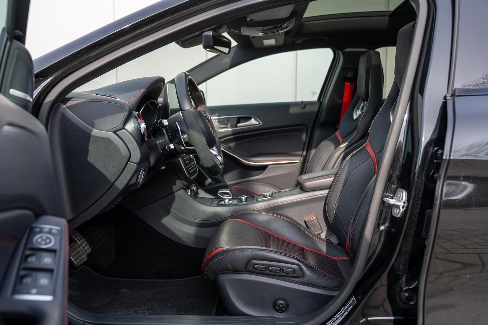 Mercedes-Benz GLA 45 AMG 4M*BI-XENON*NAVI*PANO*KAMERA*H&K* foto 11