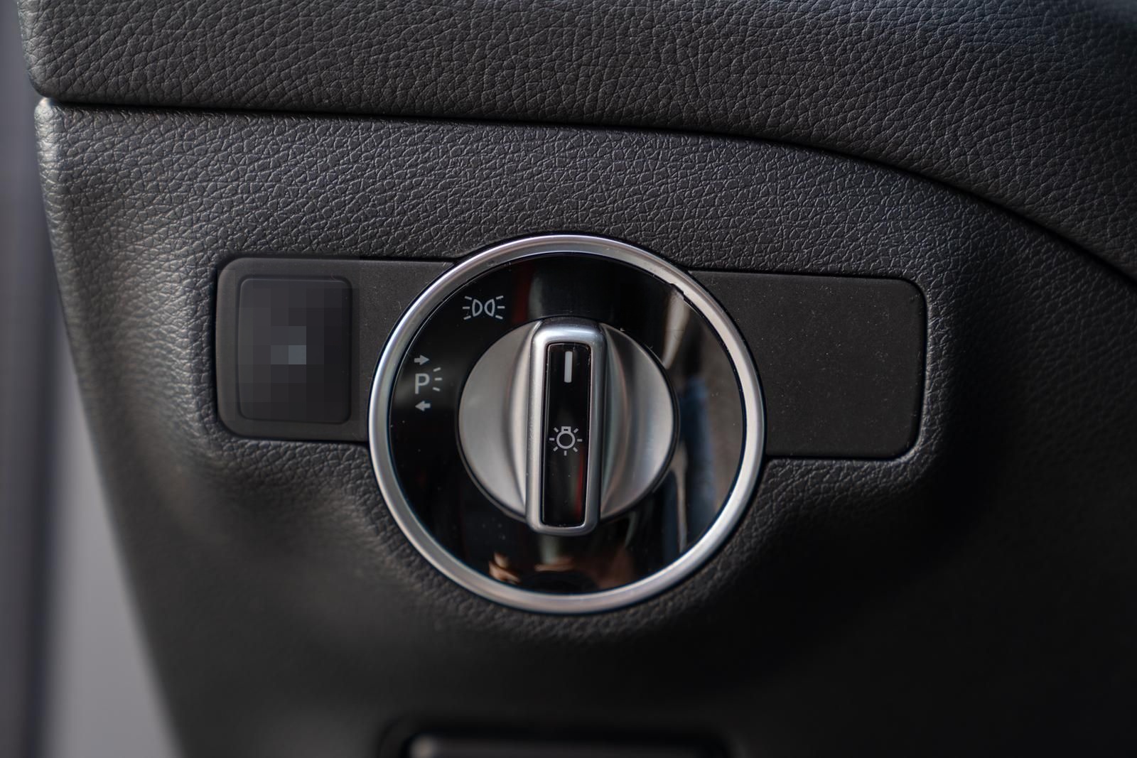 Mercedes-Benz GLA 45 AMG 4M*BI-XENON*NAVI*PANO*KAMERA*H&K* foto 24