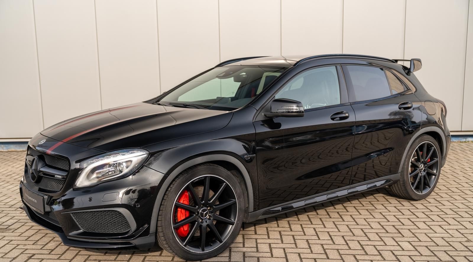 Mercedes-Benz GLA 45 AMG 4M*BI-XENON*NAVI*PANO*KAMERA*H&K* foto 4