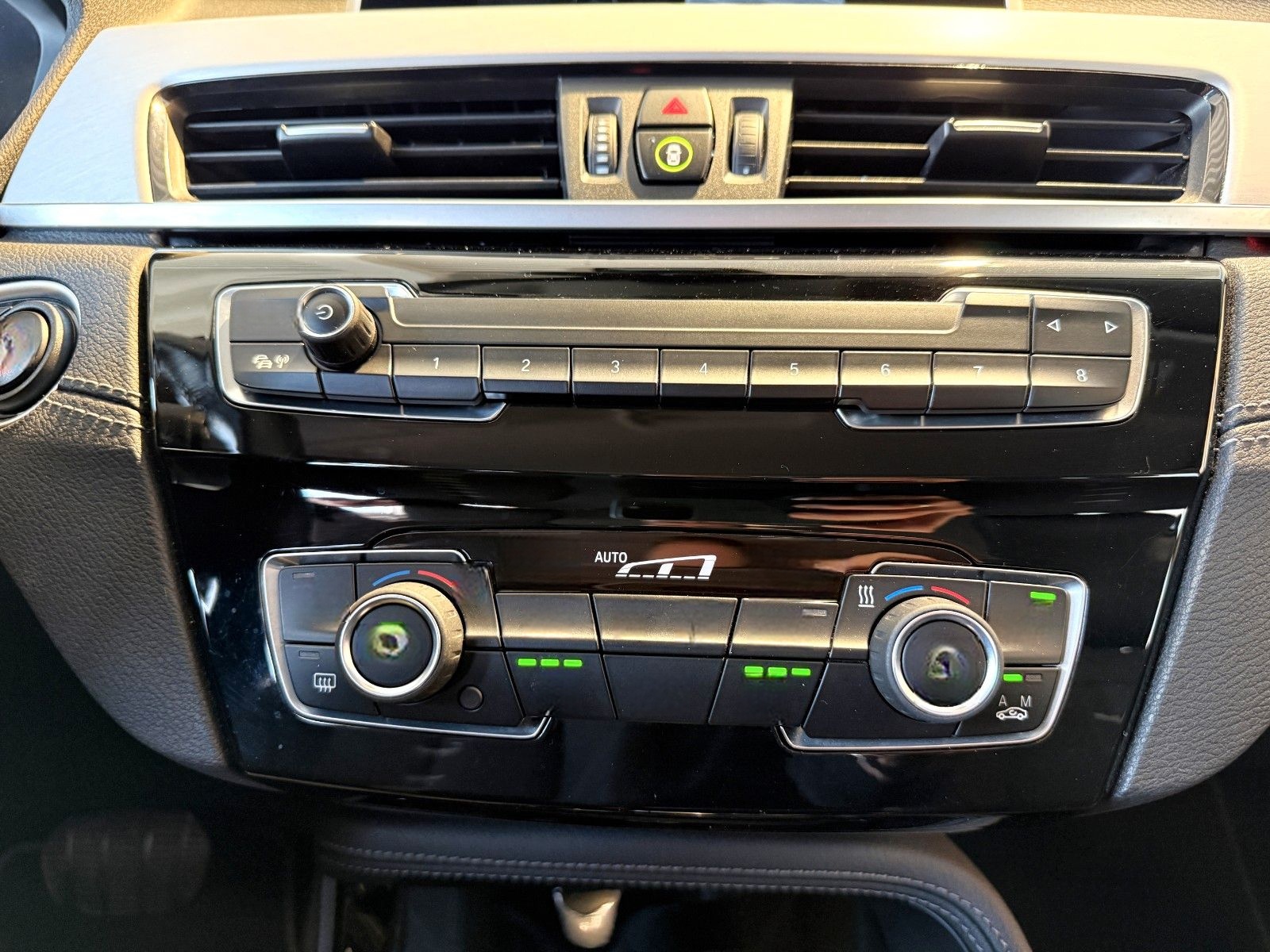 BMW X2 sDr. 20 i Advantage KAM+LED+AHK+HIFI+NAVI+AL foto 18