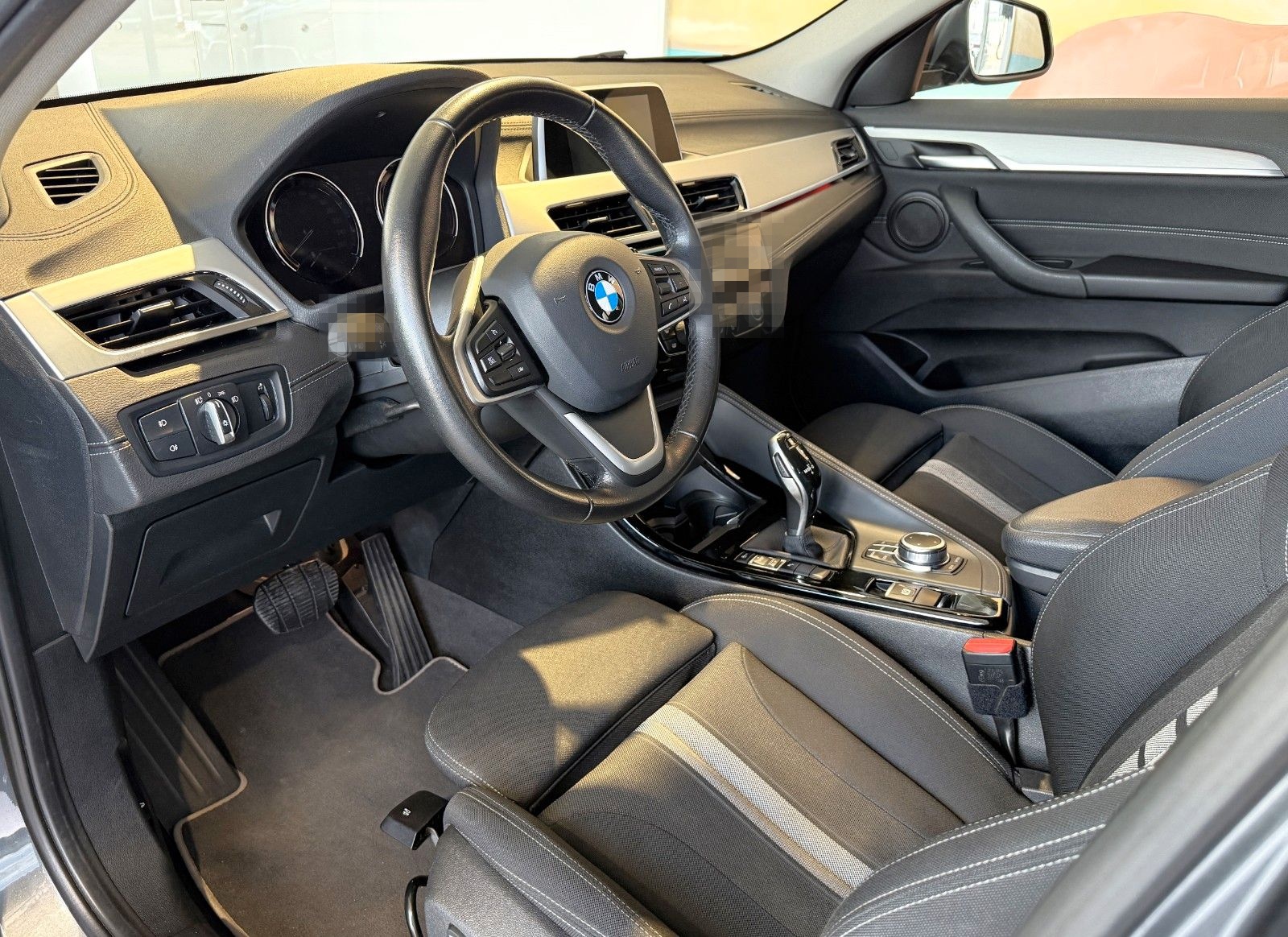 BMW X2 sDr. 20 i Advantage KAM+LED+AHK+HIFI+NAVI+AL foto 22