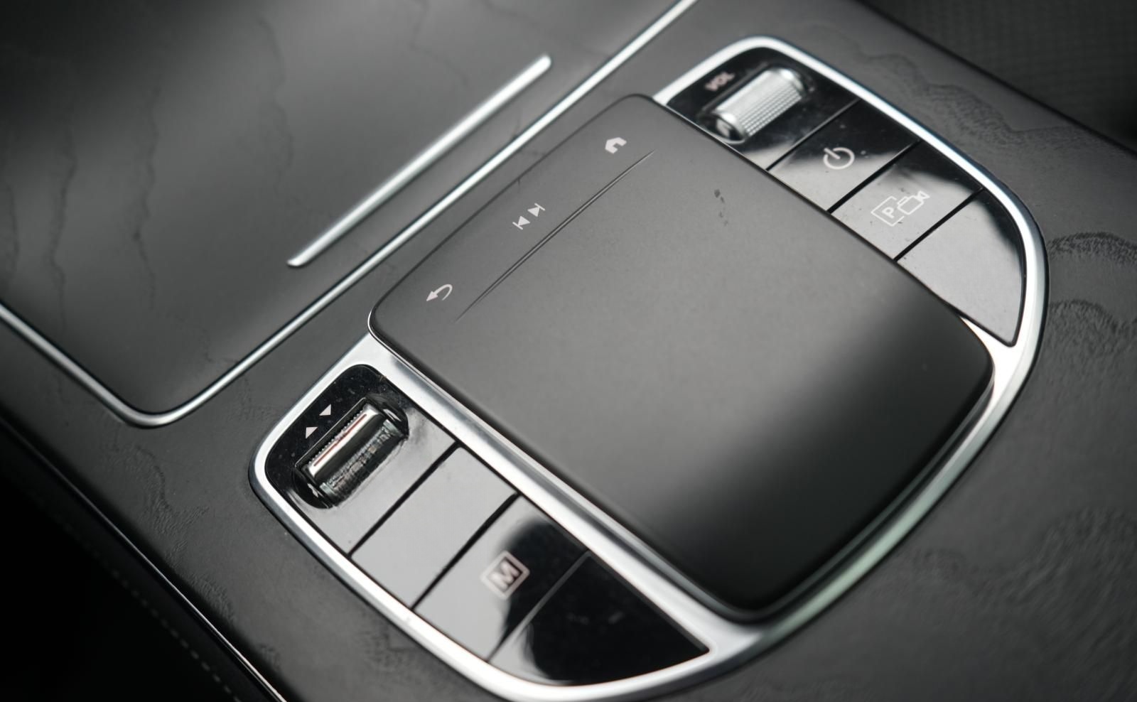 Mercedes-Benz GLC 300 e 4Matic 9G-Tronic Distronic/Kamera/Virt foto 19