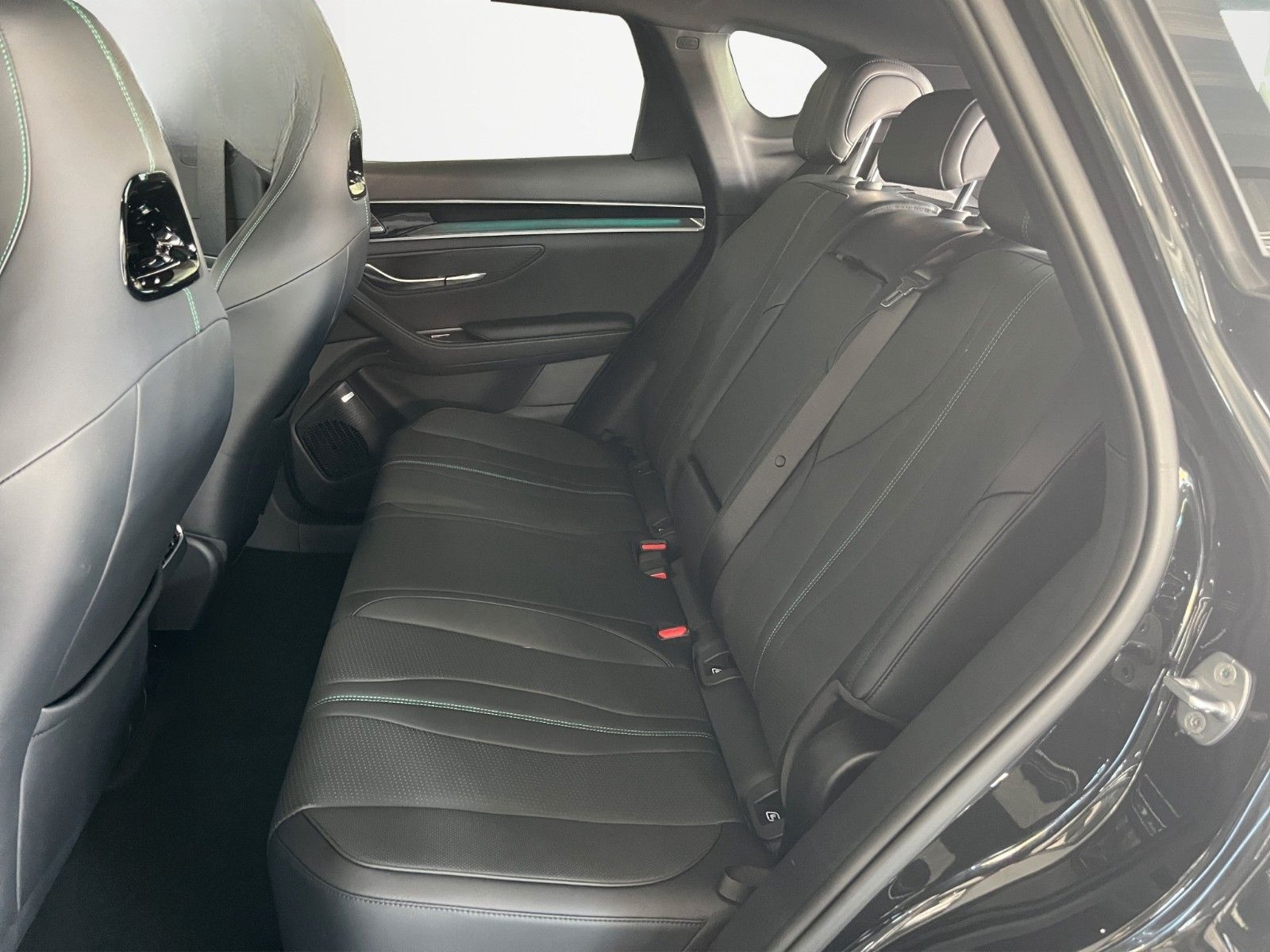 BYD SEAL U DM-i Design AWD  /360°/HUD/SHZ/PANO-DA foto 10