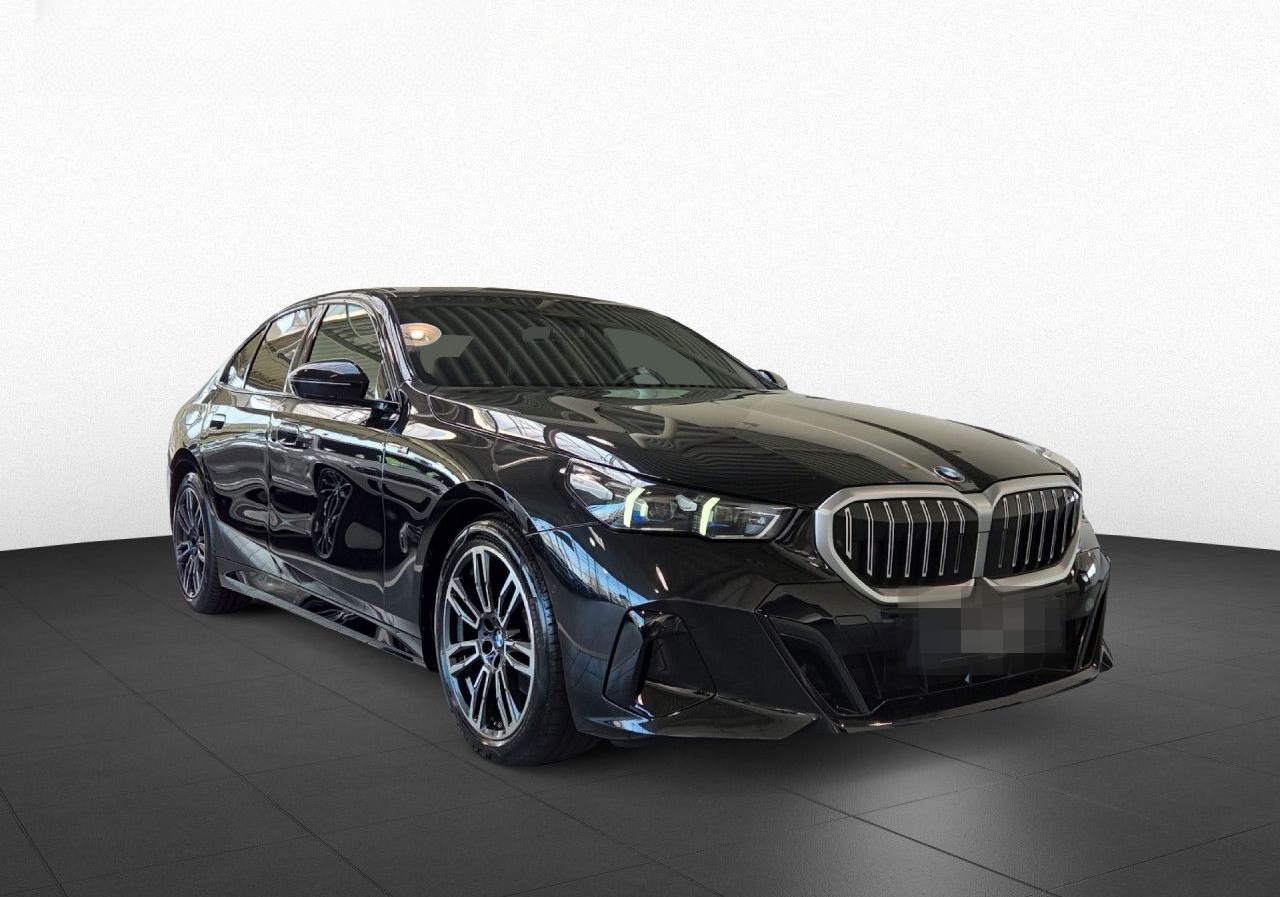 BMW 520d M SPORT AdLED DA+ KomfSitze SHZ Kamera 19" foto 3