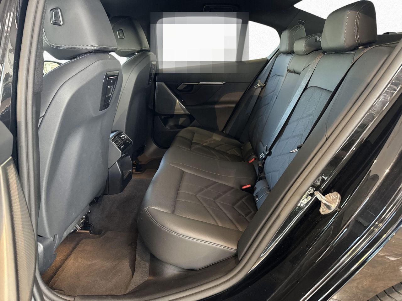 BMW 520d M SPORT AdLED DA+ KomfSitze SHZ Kamera 19" foto 12