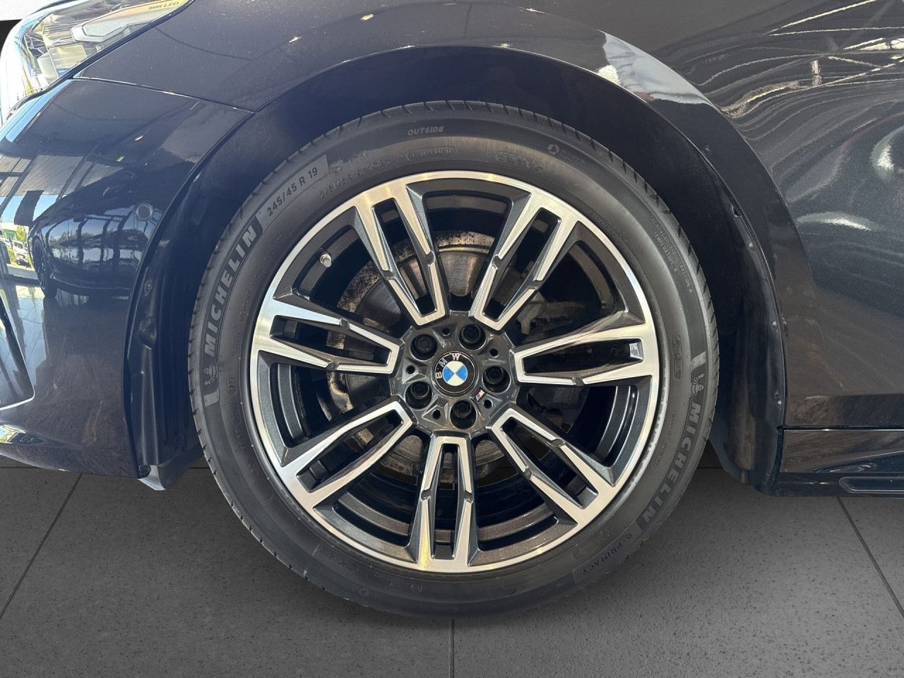 BMW 520d M SPORT AdLED DA+ KomfSitze SHZ Kamera 19" foto 17