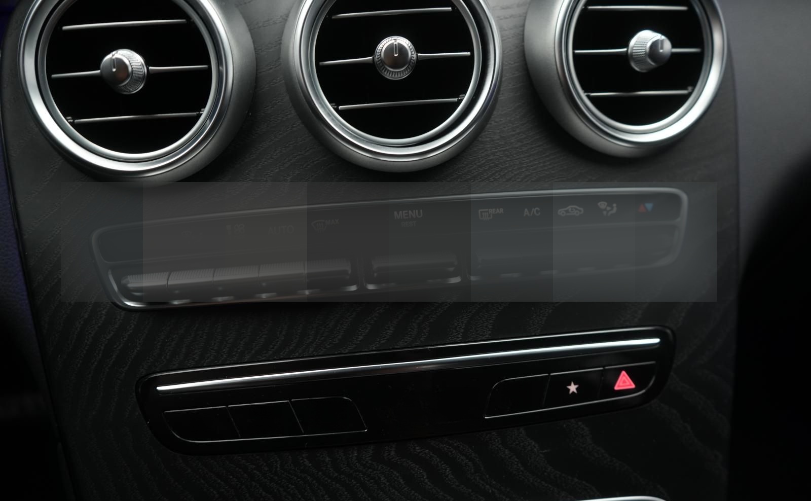 Mercedes-Benz GLC 300 d 4Matic 9G-Tronic AMG Distronic/Kamera/ foto 19