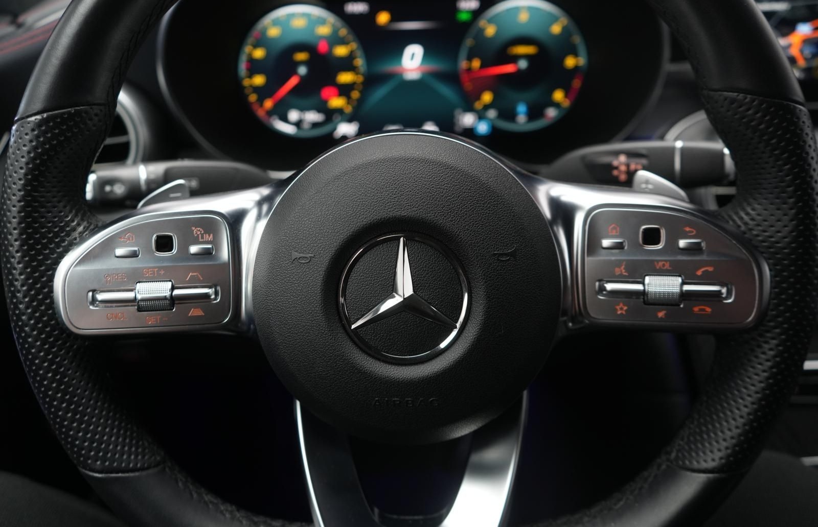 Mercedes-Benz GLC 300 d 4Matic 9G-Tronic AMG Distronic/Kamera/ foto 23