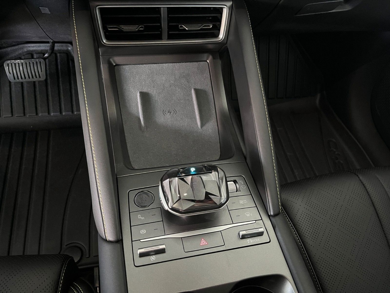 BYD ATTO 2 Boost /PANO-DA/ACC/LEDER/360°/SHZ/ foto 12