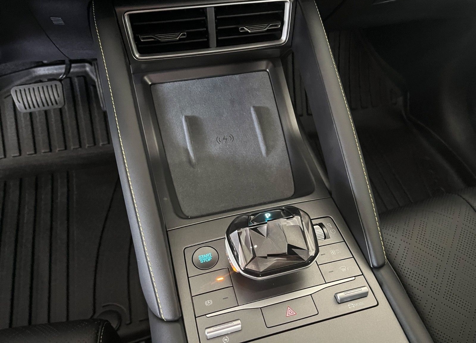 BYD ATTO 2 Boost /PANO-DA/ACC/LEDER/360°/SHZ/ foto 12