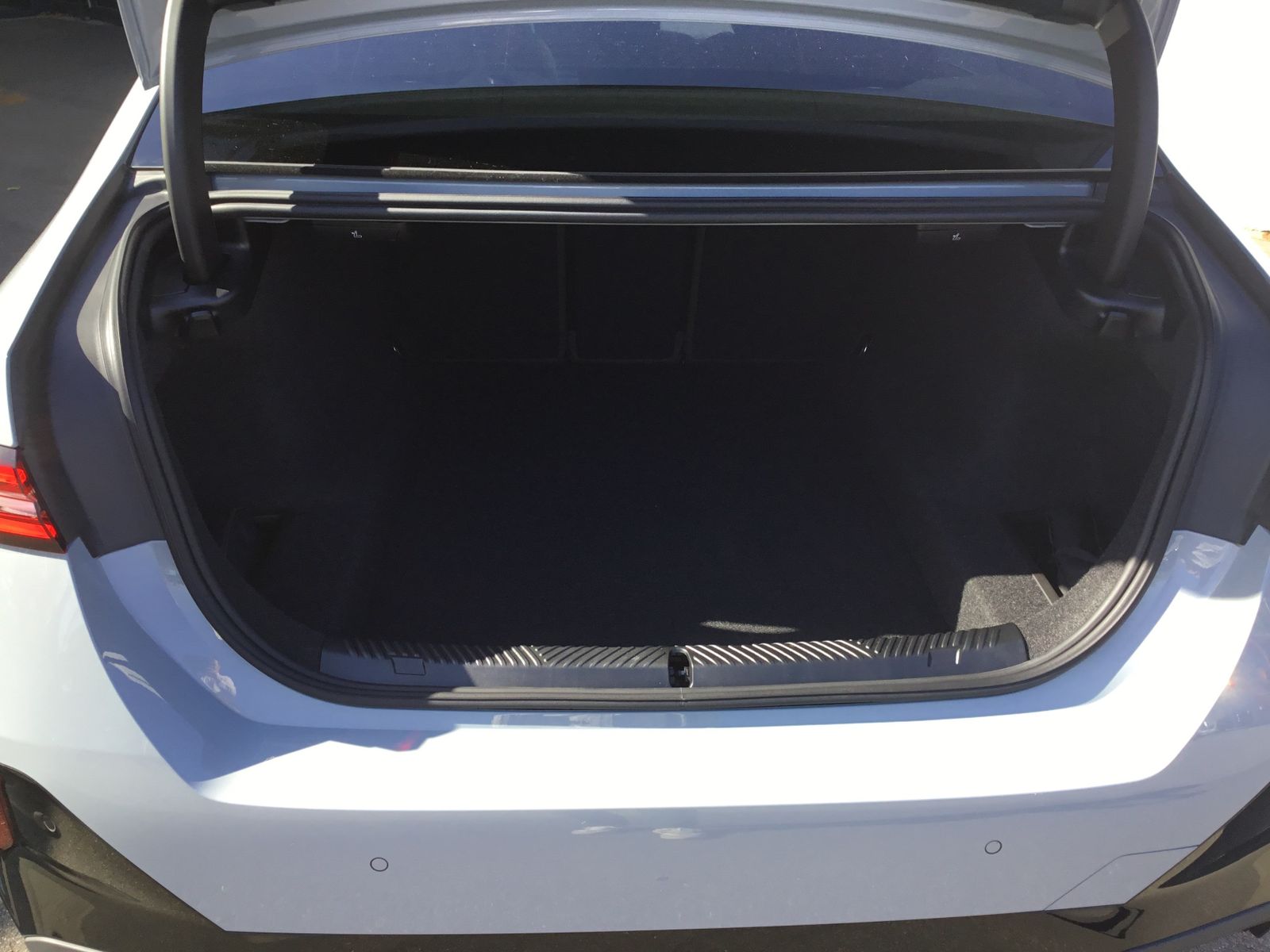 BMW 520d M SPORT+PANO+STANDHZ+KAMERA+ACC+ESITZE foto 9