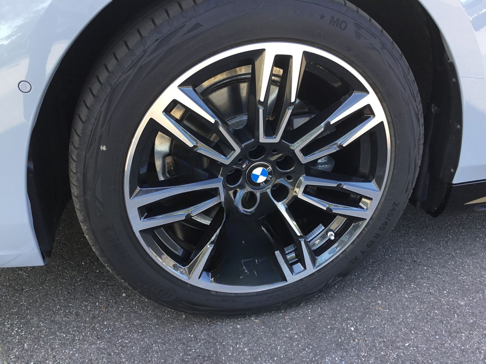 BMW 520d M SPORT+PANO+STANDHZ+KAMERA+ACC+ESITZE foto 10