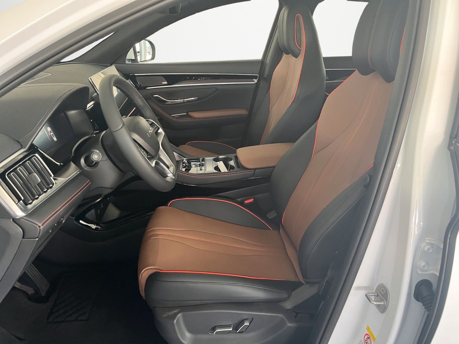 BYD SEAL U DM-i Design AWD /360°/HUD/SHZ/PANO-DA foto 6