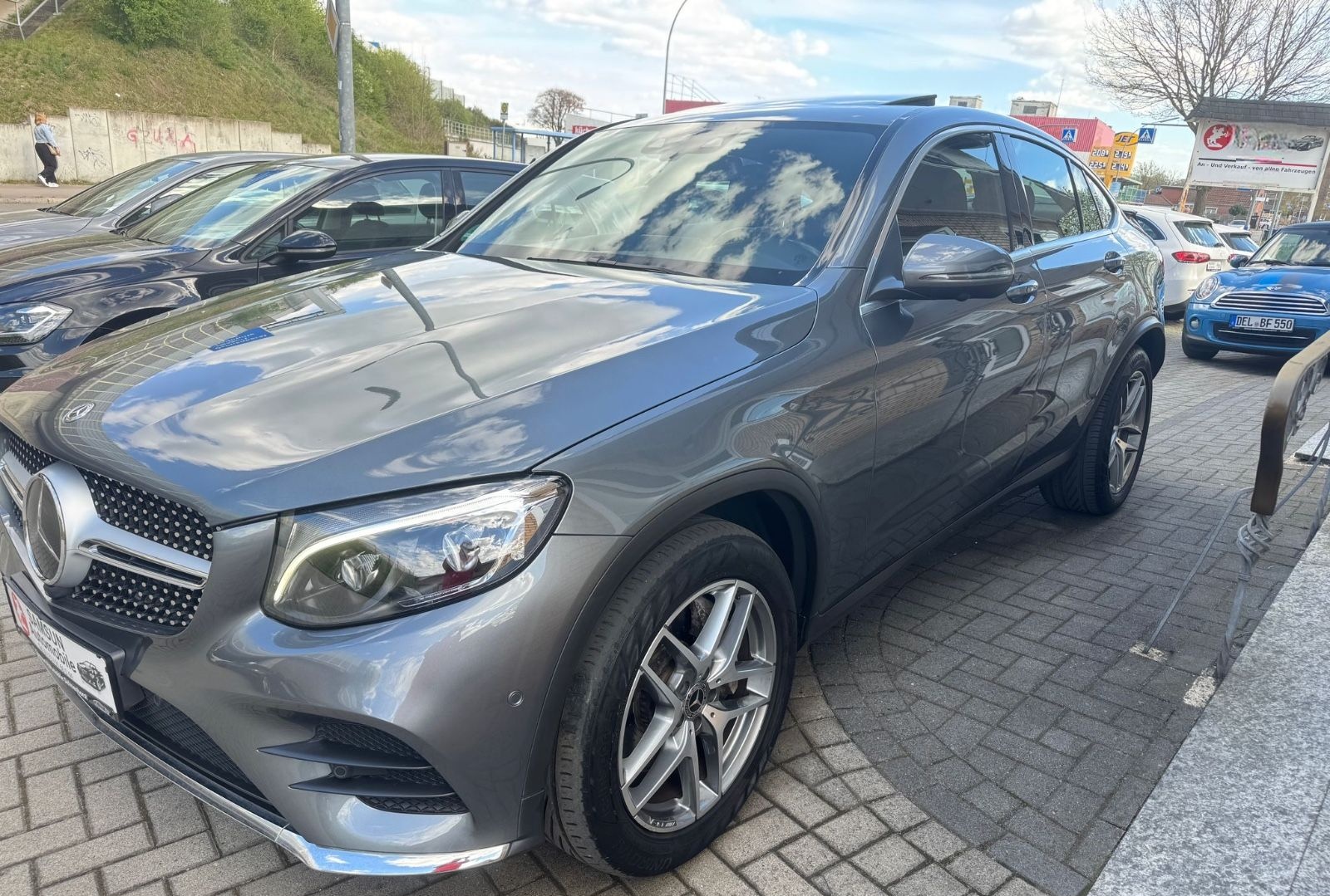Mercedes-Benz GLC 350 d 4Matic Coupé AMG AHK
