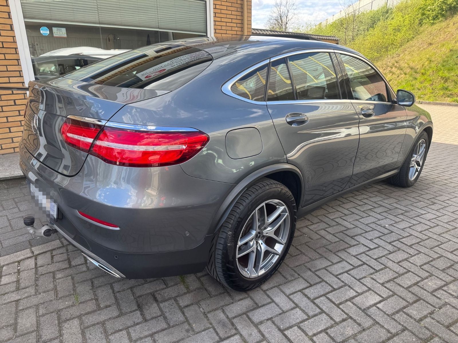 Mercedes-Benz GLC 350 d 4Matic Coupé AMG AHK foto 3