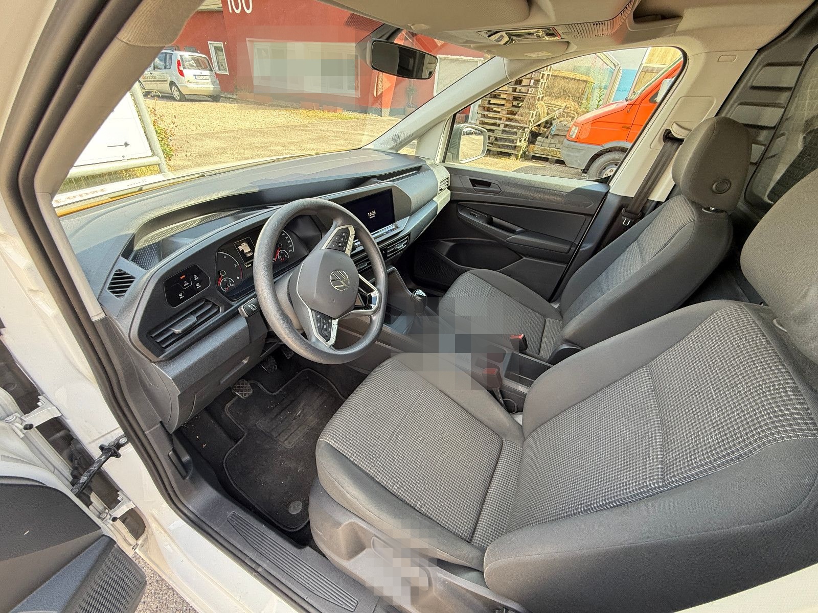 Volkswagen Caddy Cargo + 1. Hand + Sortimo + Navi + foto 17