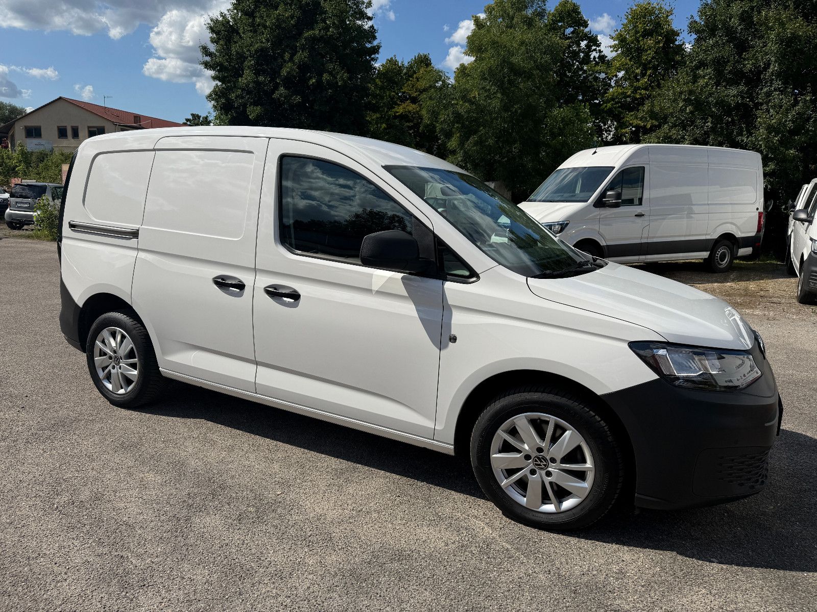 Volkswagen Caddy Cargo + 1. Hand + Sortimo + Navi + foto 3