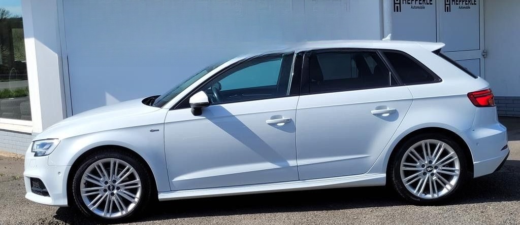 Audi A3 SB 1.4TFSI S Line BLACK >LED+TEMP+PARKASS+18" foto 3