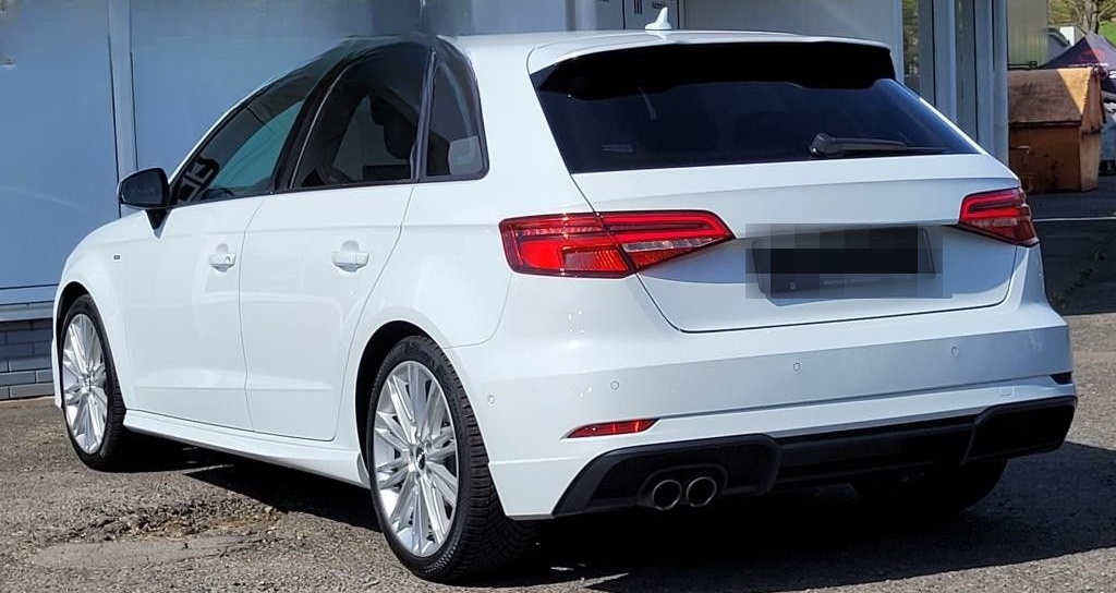 Audi A3 SB 1.4TFSI S Line BLACK >LED+TEMP+PARKASS+18" foto 5