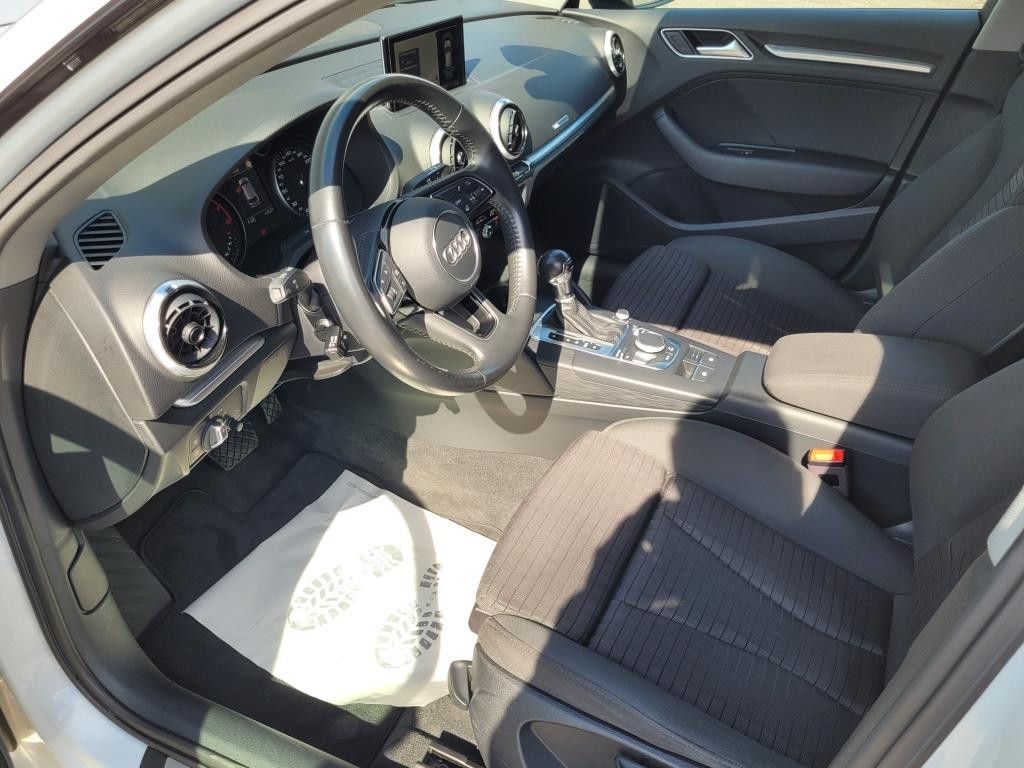 Audi A3 SB 1.4TFSI S Line BLACK >LED+TEMP+PARKASS+18" foto 8