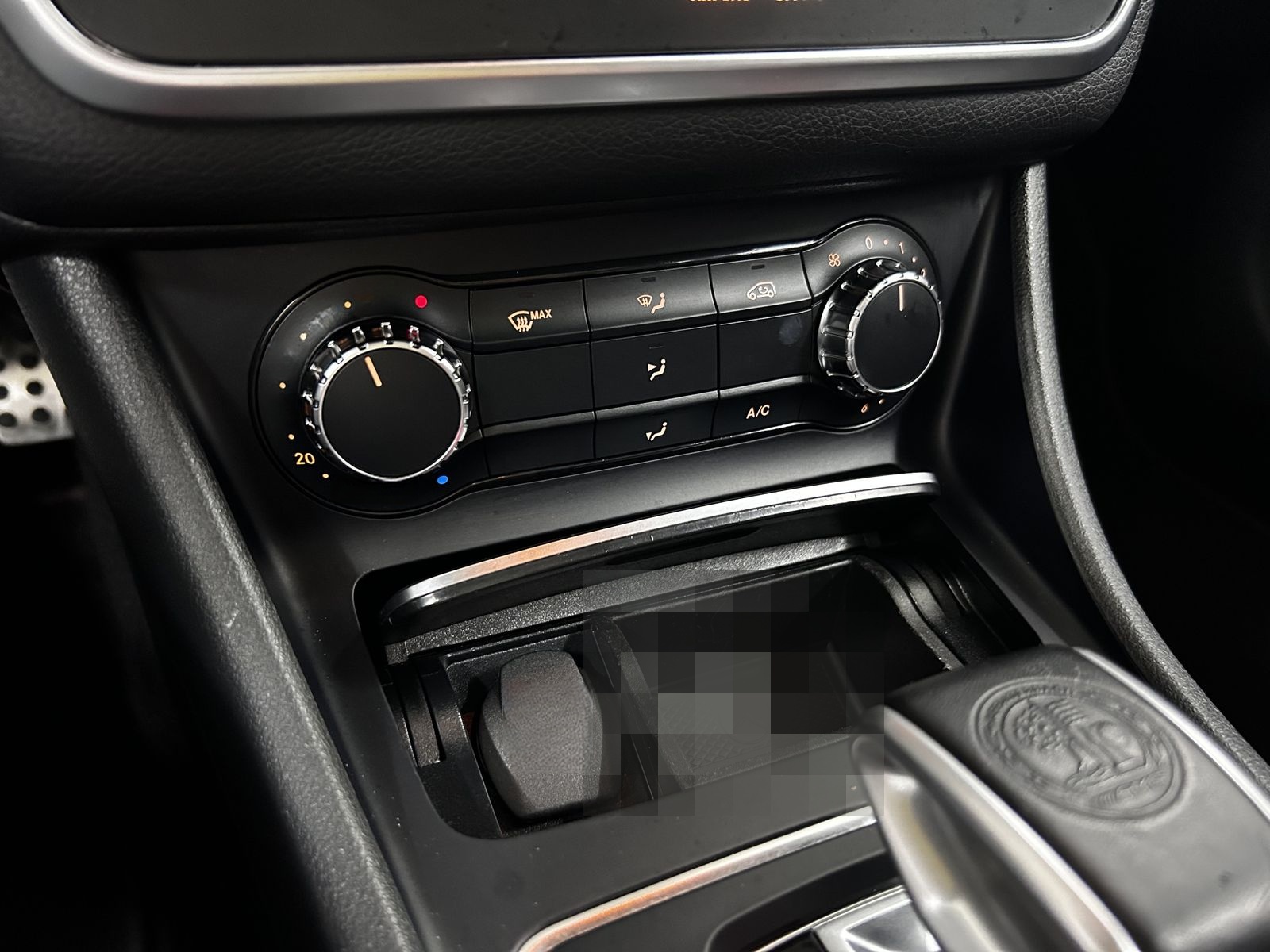 Mercedes-Benz CLA 45 AMG Shooting Brake 4Matic+Pano+H&K+Memory foto 17