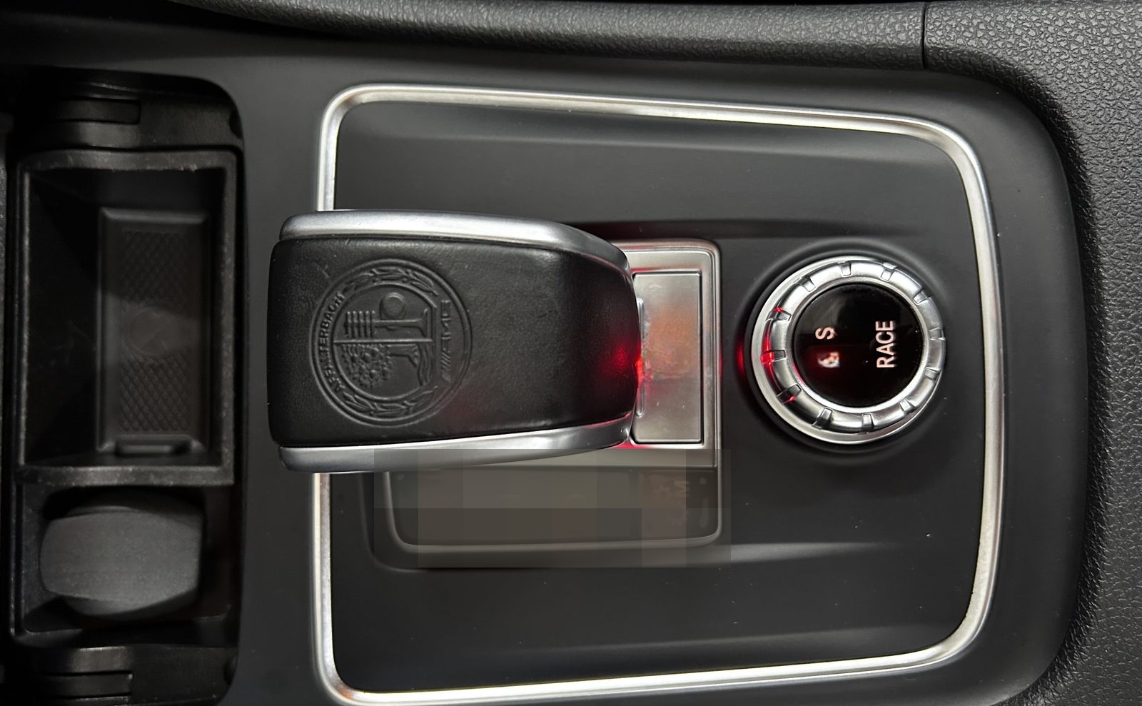 Mercedes-Benz CLA 45 AMG Shooting Brake 4Matic+Pano+H&K+Memory foto 18