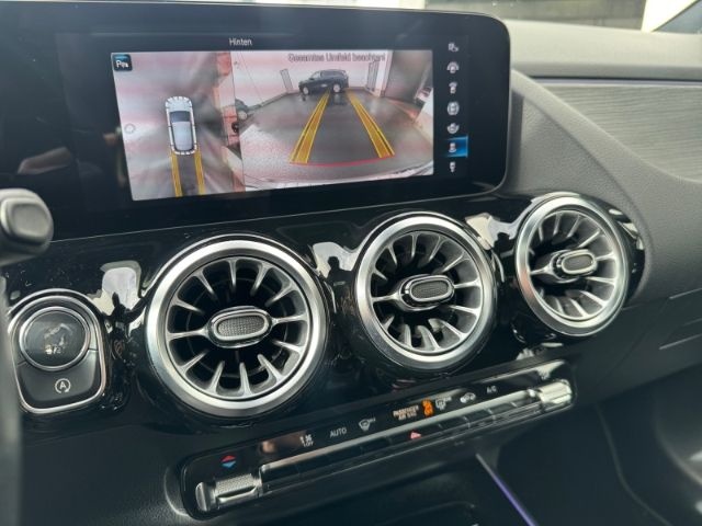 Mercedes-Benz GLA 220 d 4Matic Progressive MATRIX-LED NAVI ACC foto 14