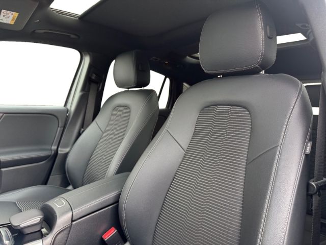 Mercedes-Benz GLA 220 d 4Matic Progressive MATRIX-LED NAVI ACC foto 17