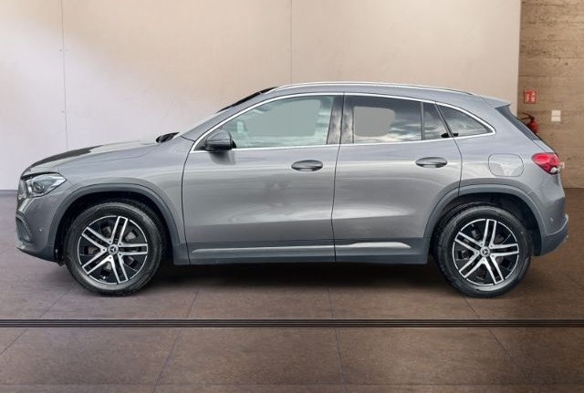 Mercedes-Benz GLA 220 d 4Matic Progressive MATRIX-LED NAVI ACC foto 3