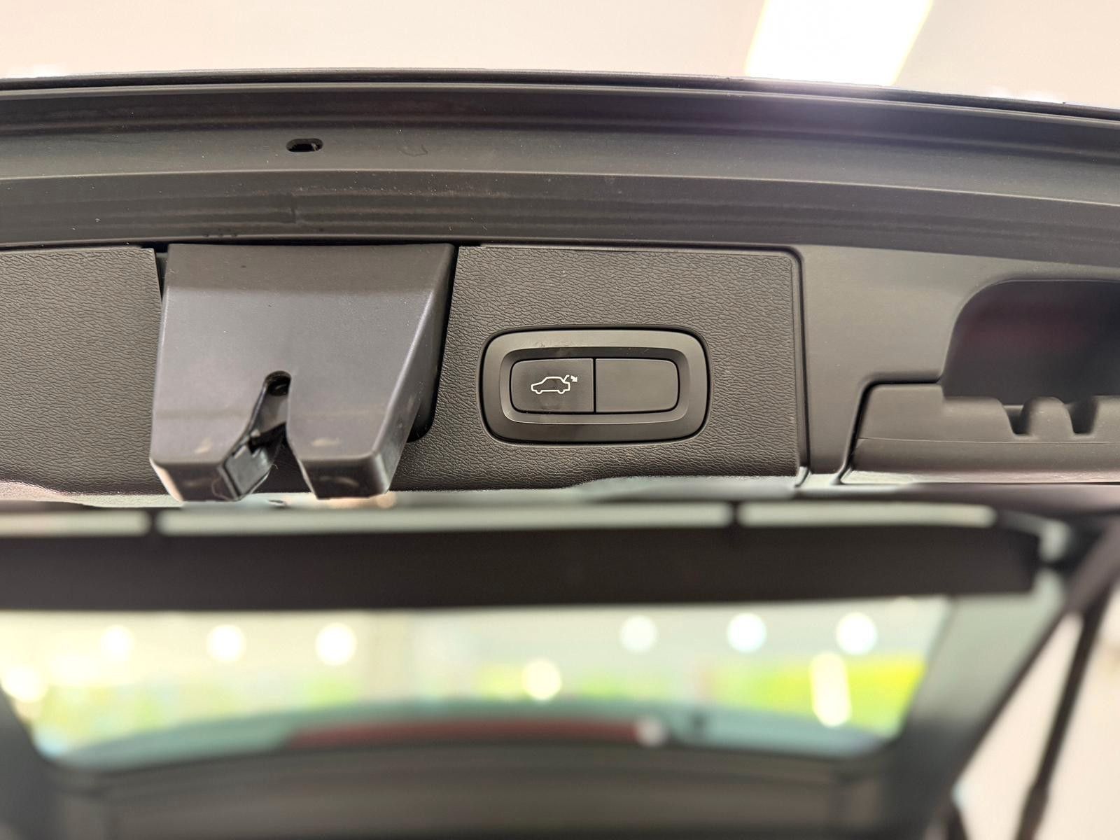 Volvo XC60 Momentum T5 2.Hand|Vollleder|Kamera|LED foto 14