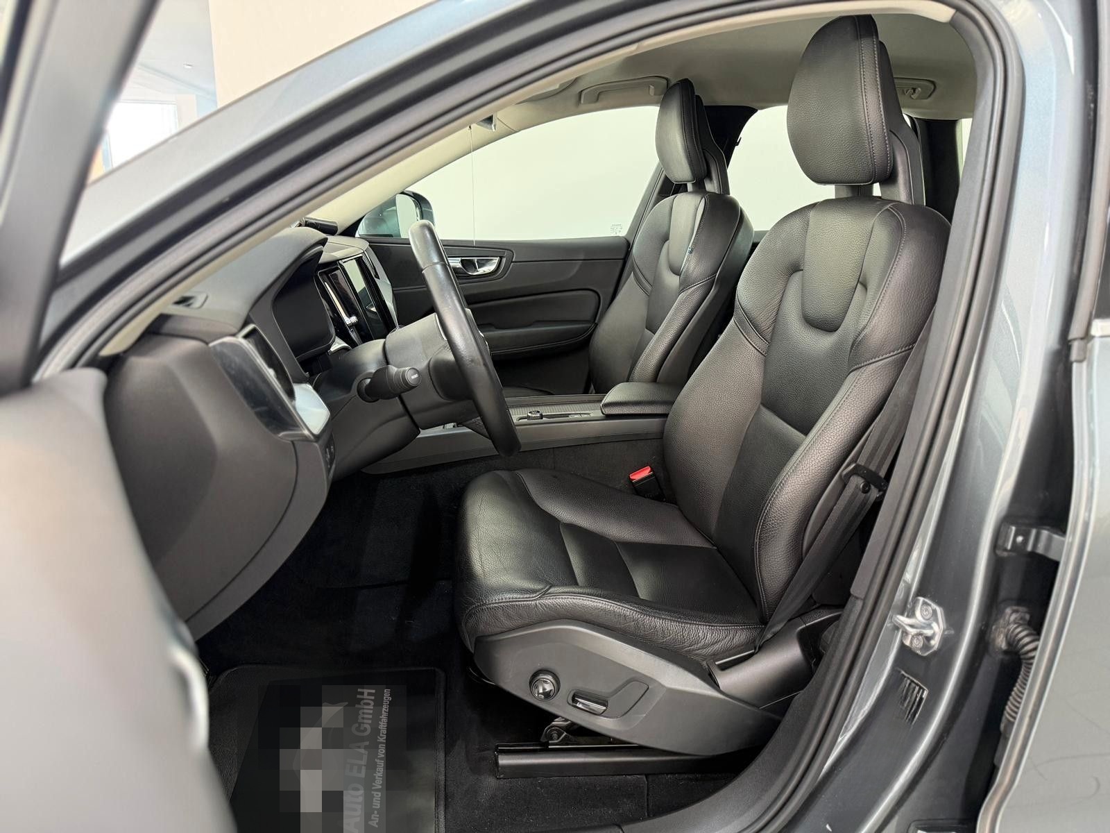 Volvo XC60 Momentum T5 2.Hand|Vollleder|Kamera|LED foto 17