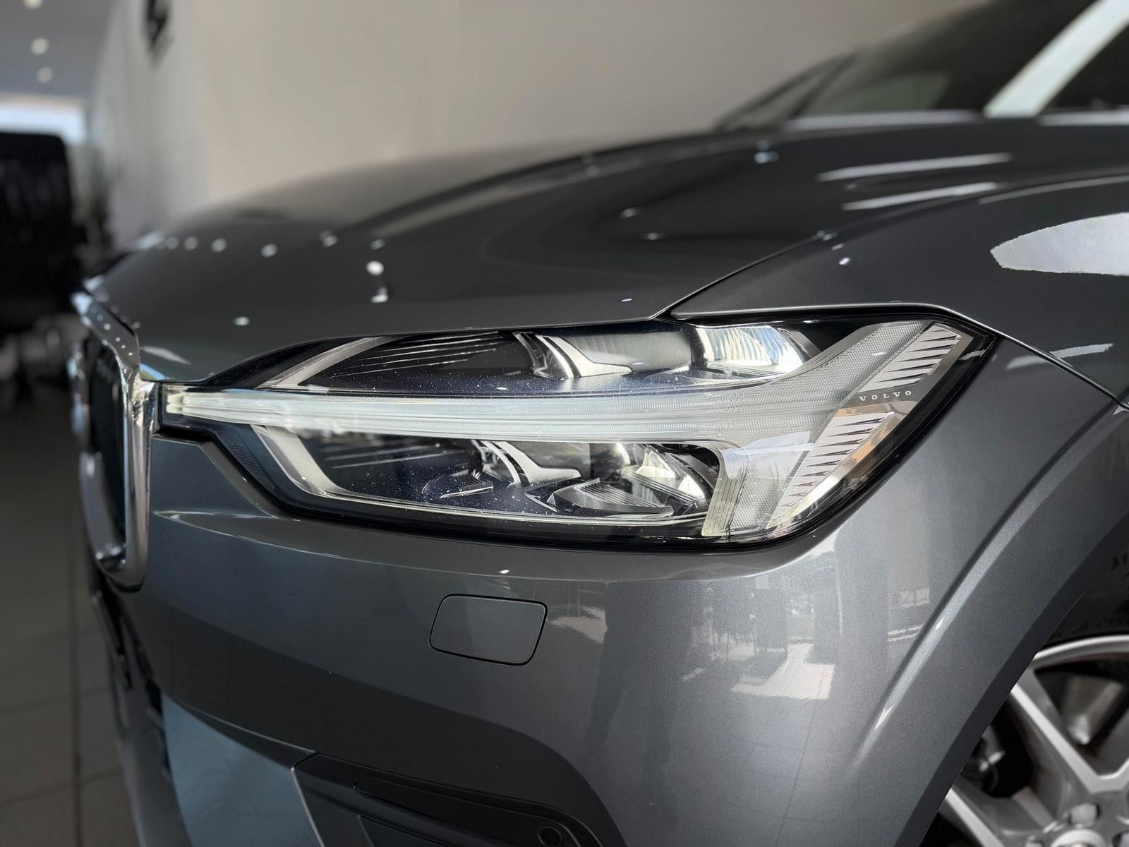 Volvo XC60 Momentum T5 2.Hand|Vollleder|Kamera|LED foto 3