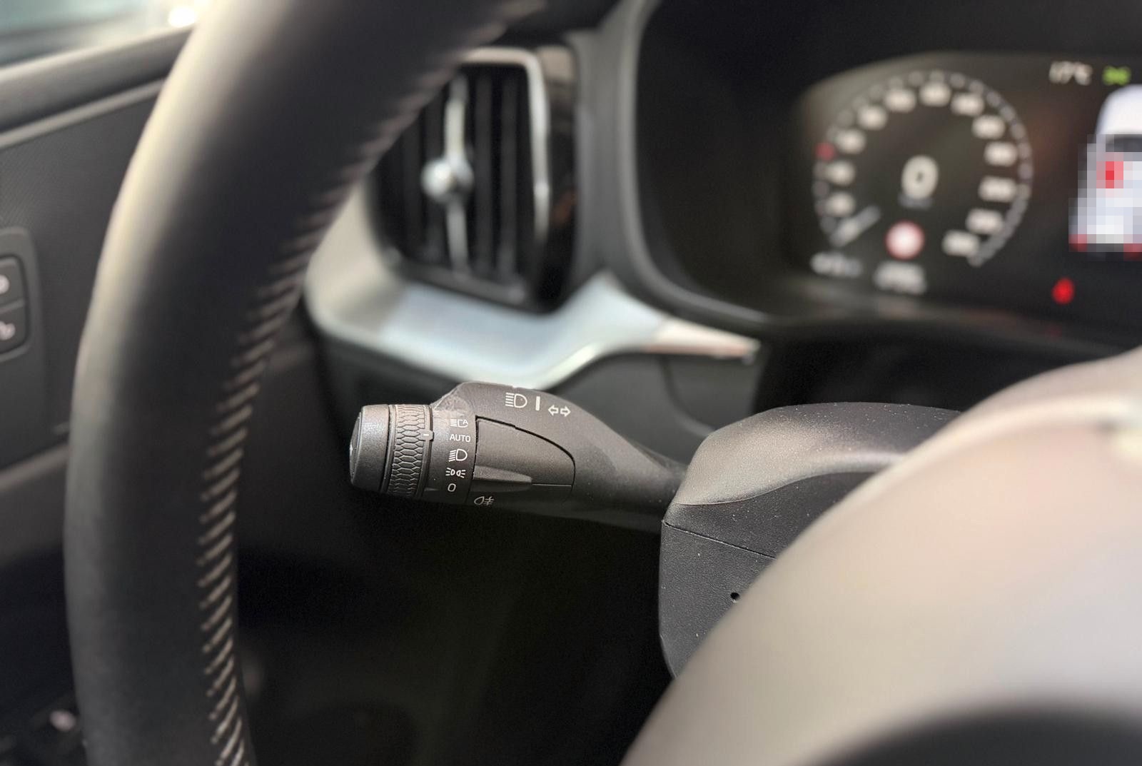 Volvo XC60 Momentum T5 2.Hand|Vollleder|Kamera|LED foto 24