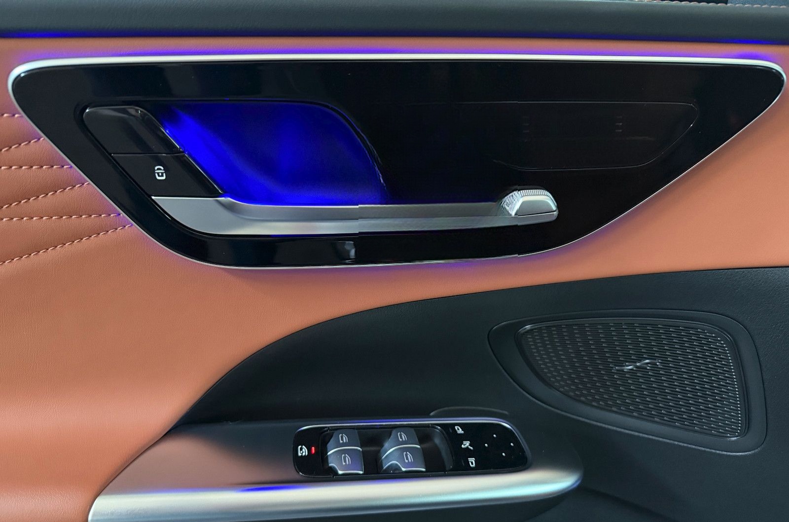 Mercedes-Benz C 300 4Matic/AMG/HEAD-UP/KEYLESS/360°/DIGI.LIGHT foto 15