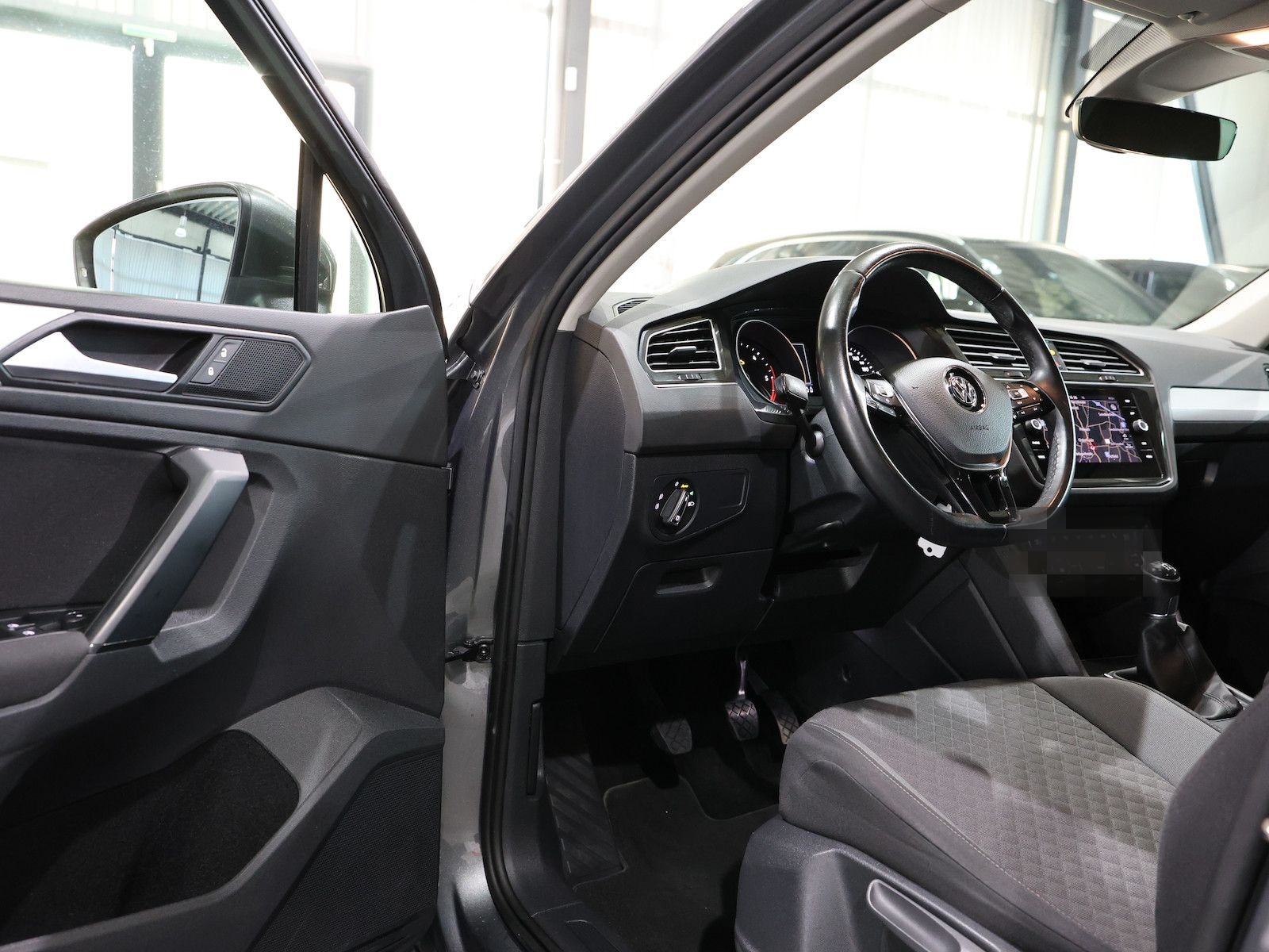 Volkswagen Tiguan 2.0 TDI Comfortline / LED, ACC+LANE, NAVI foto 15