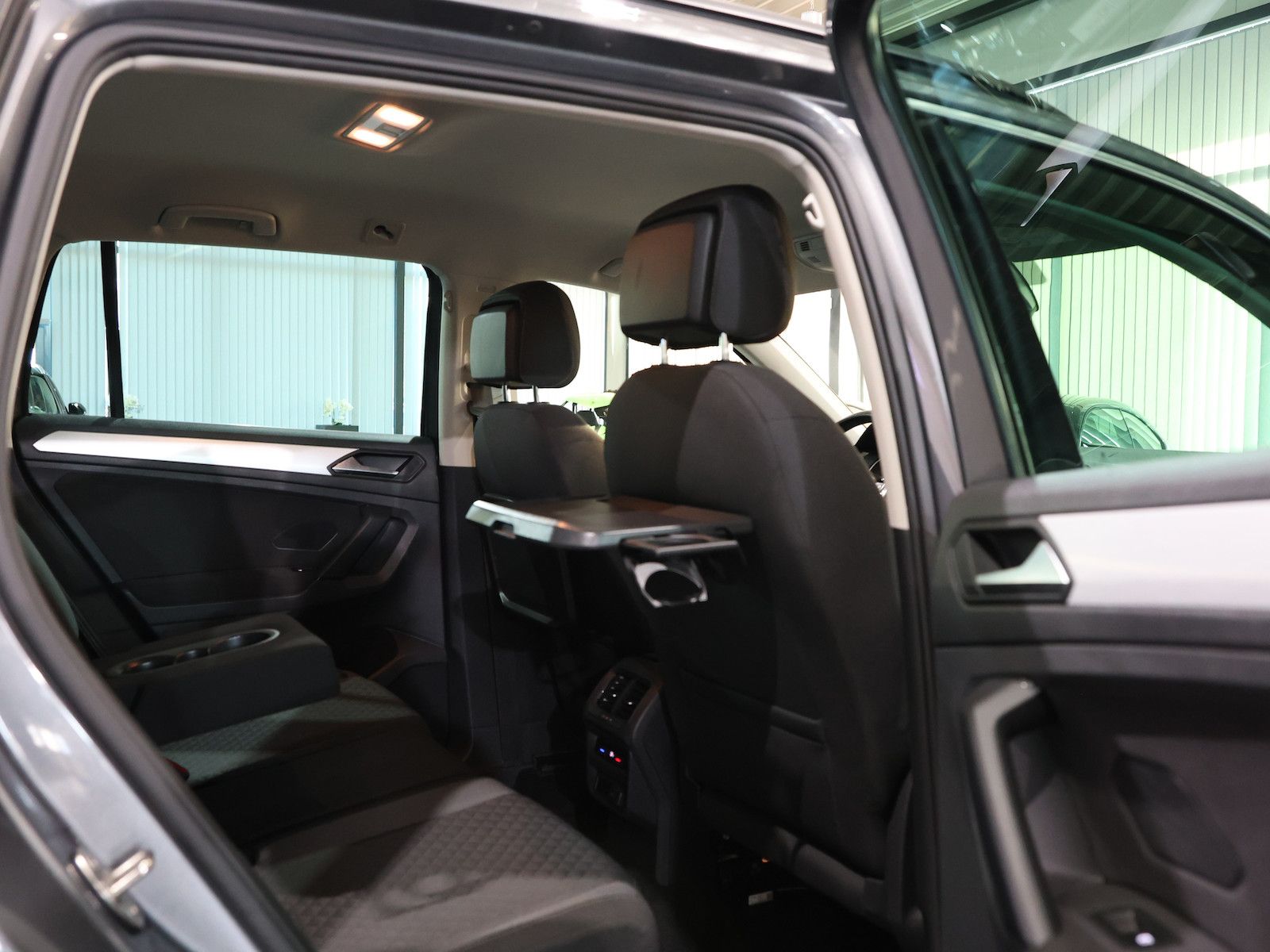 Volkswagen Tiguan 2.0 TDI Comfortline / LED, ACC+LANE, NAVI foto 20