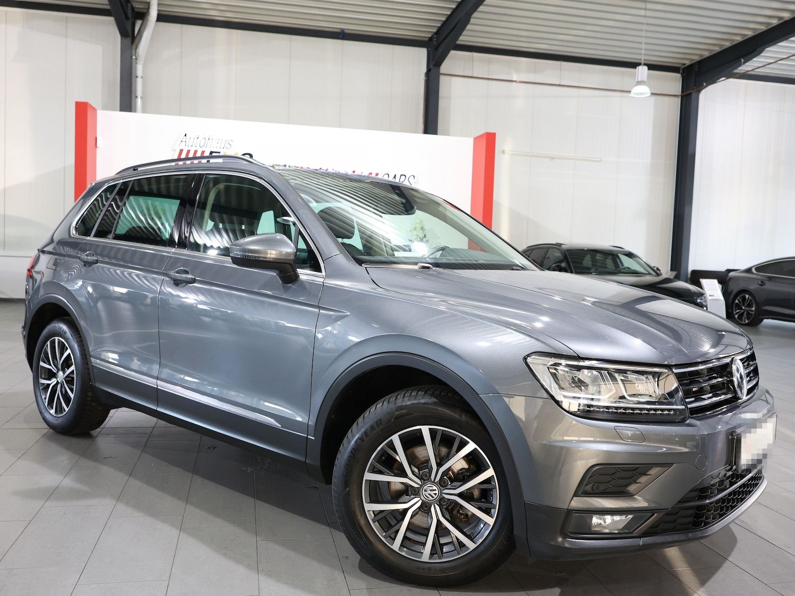 Volkswagen Tiguan 2.0 TDI Comfortline / LED, ACC+LANE, NAVI foto 3