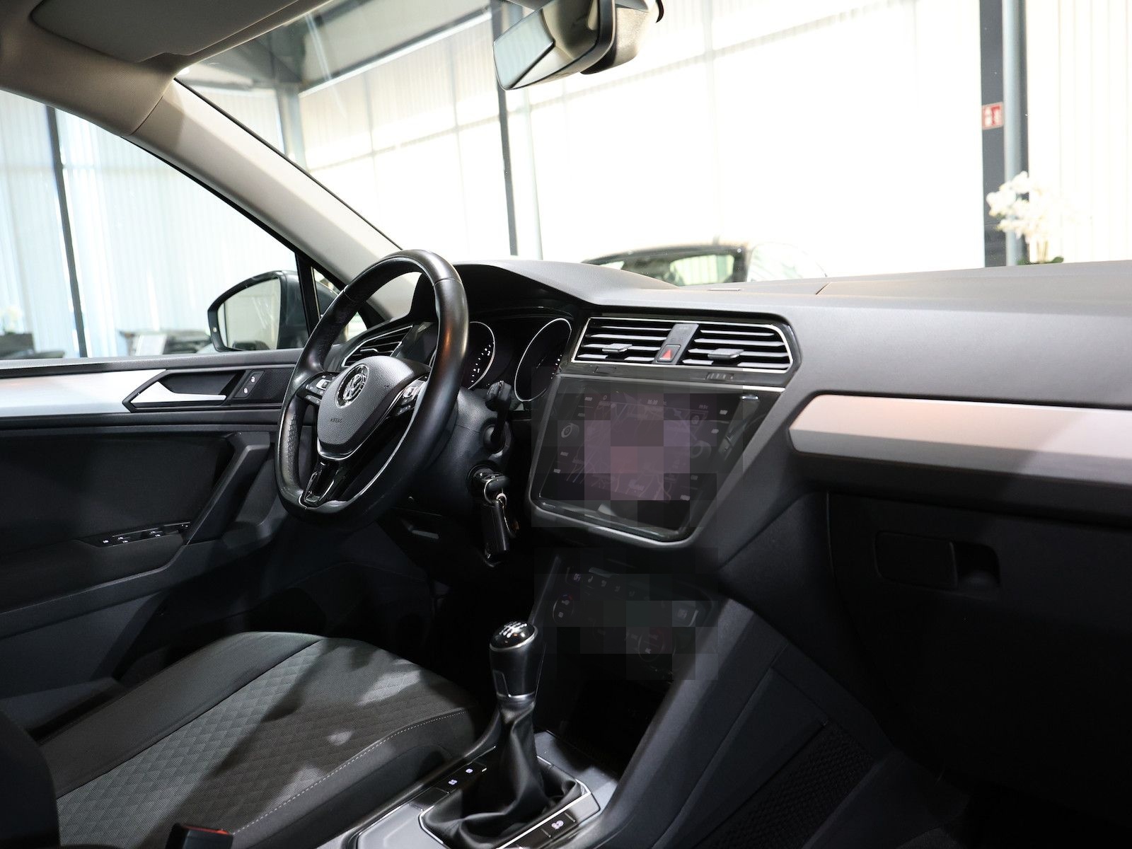 Volkswagen Tiguan 2.0 TDI Comfortline / LED, ACC+LANE, NAVI foto 23