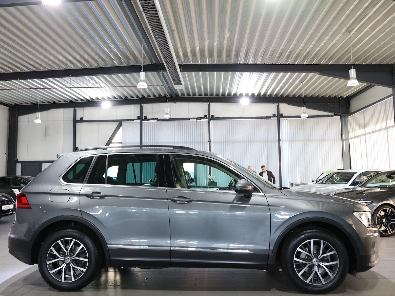 Volkswagen Tiguan 2.0 TDI Comfortline / LED, ACC+LANE, NAVI foto 8