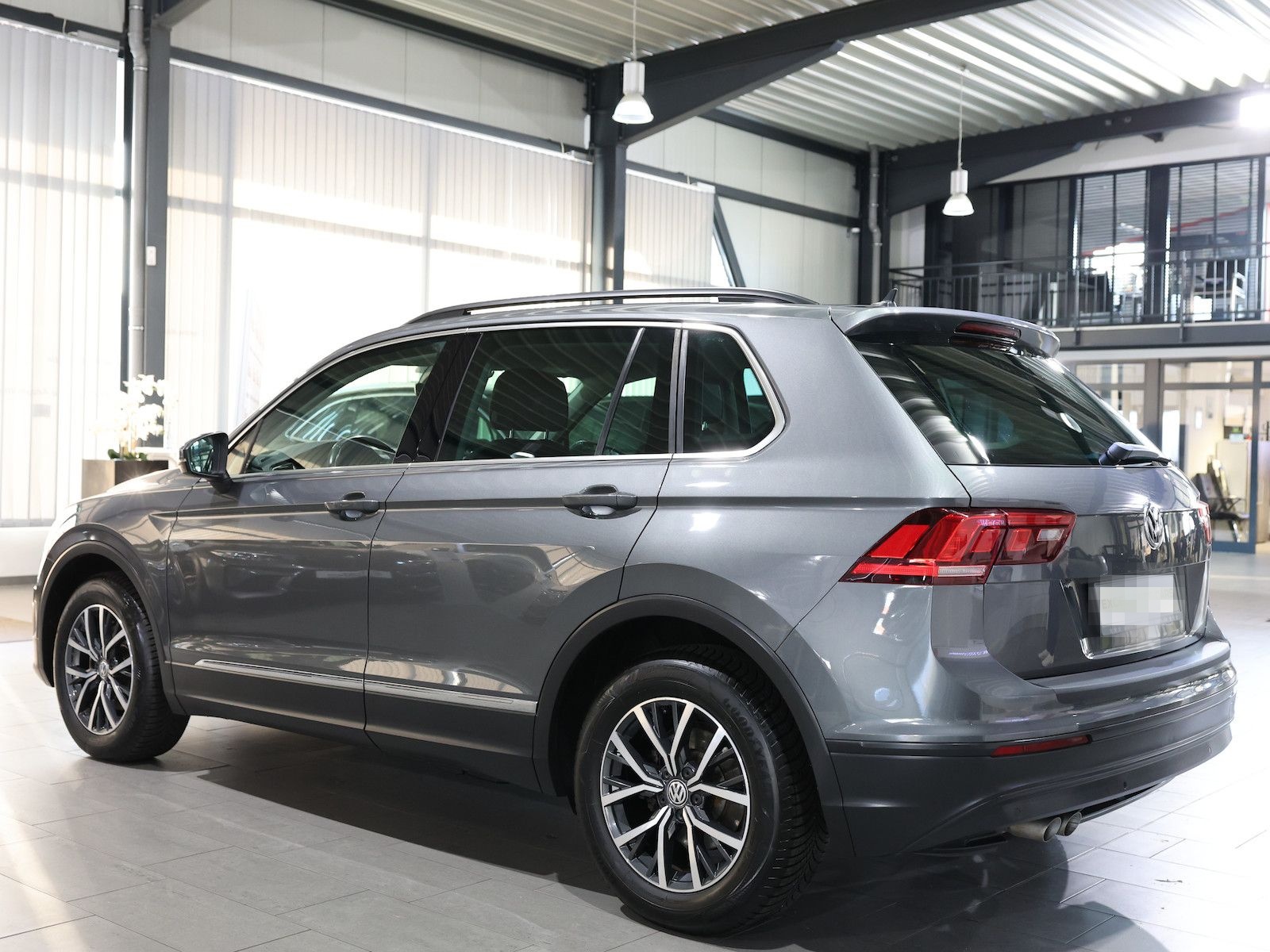 Volkswagen Tiguan 2.0 TDI Comfortline / LED, ACC+LANE, NAVI foto 10