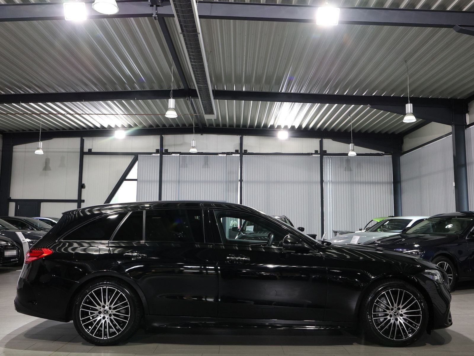 Mercedes-Benz C 200 T AMG-LINE SPORT NIGHT LASER / DISTRONIC foto 8