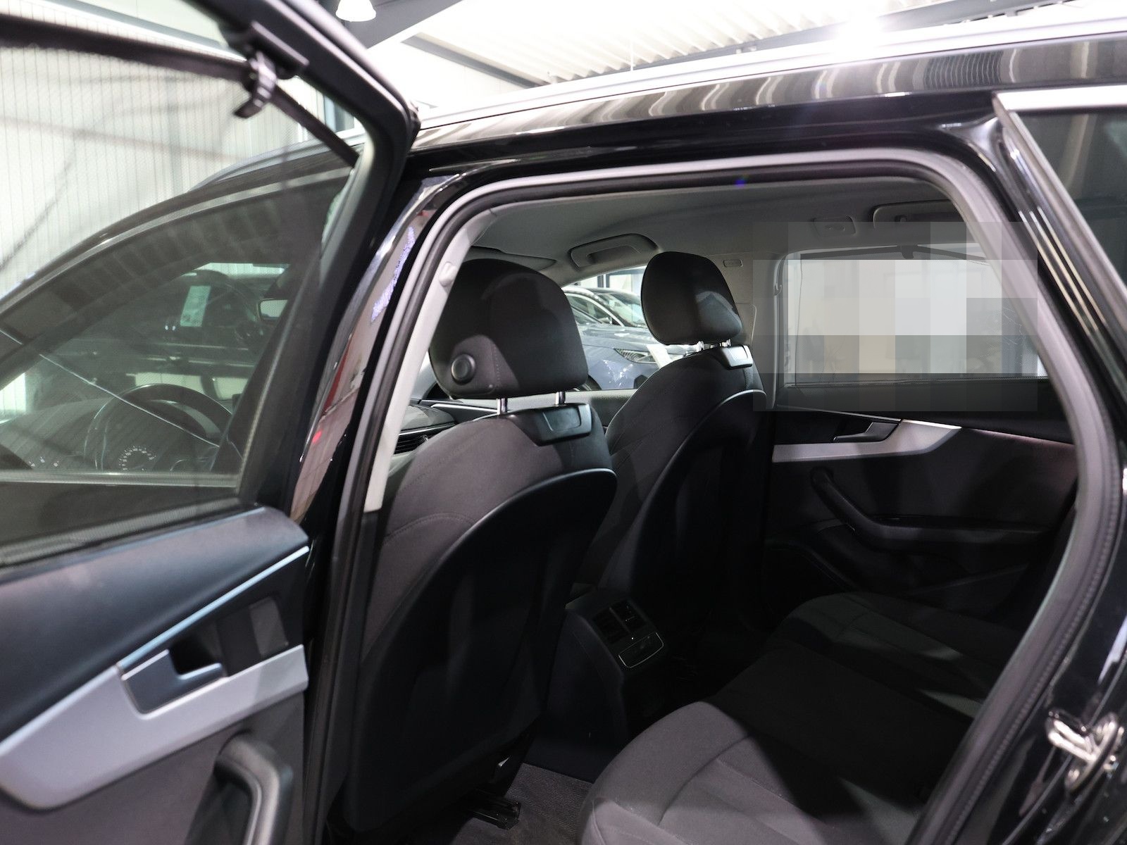 Audi A4 Avant 35 TFSI SPORT / 1.HAND / LED / NAVI+ foto 15