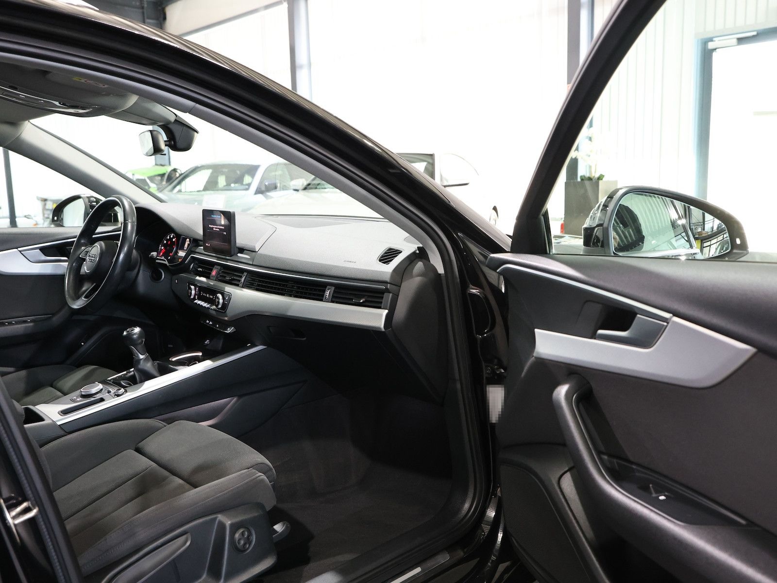 Audi A4 Avant 35 TFSI SPORT / 1.HAND / LED / NAVI+ foto 17