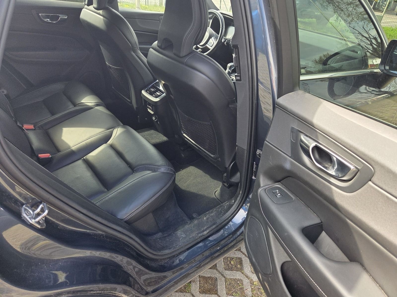 Volvo XC60 Inscription HUD Pano 360° Leder Standhezg. foto 17