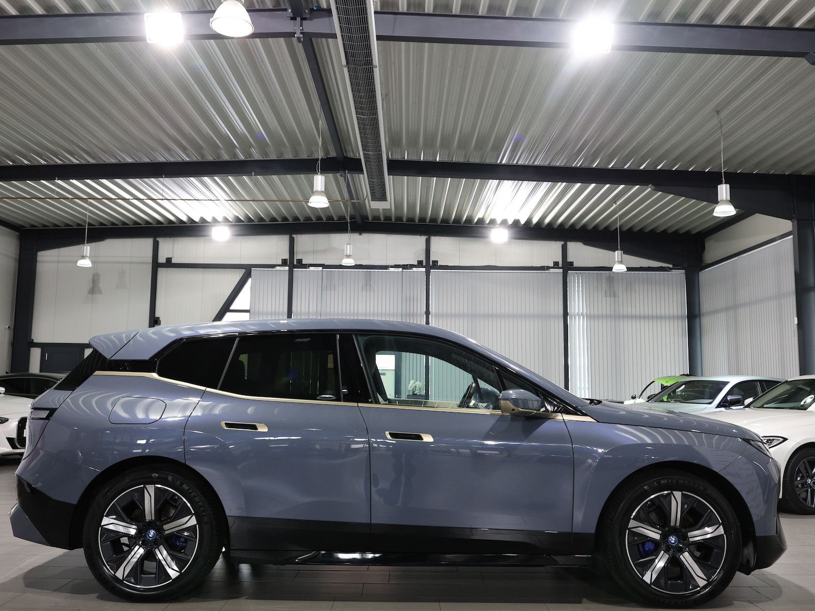 BMW iX 40 xDrive SPORT TITAN GLAS STORM EINZELSTÜCK foto 11