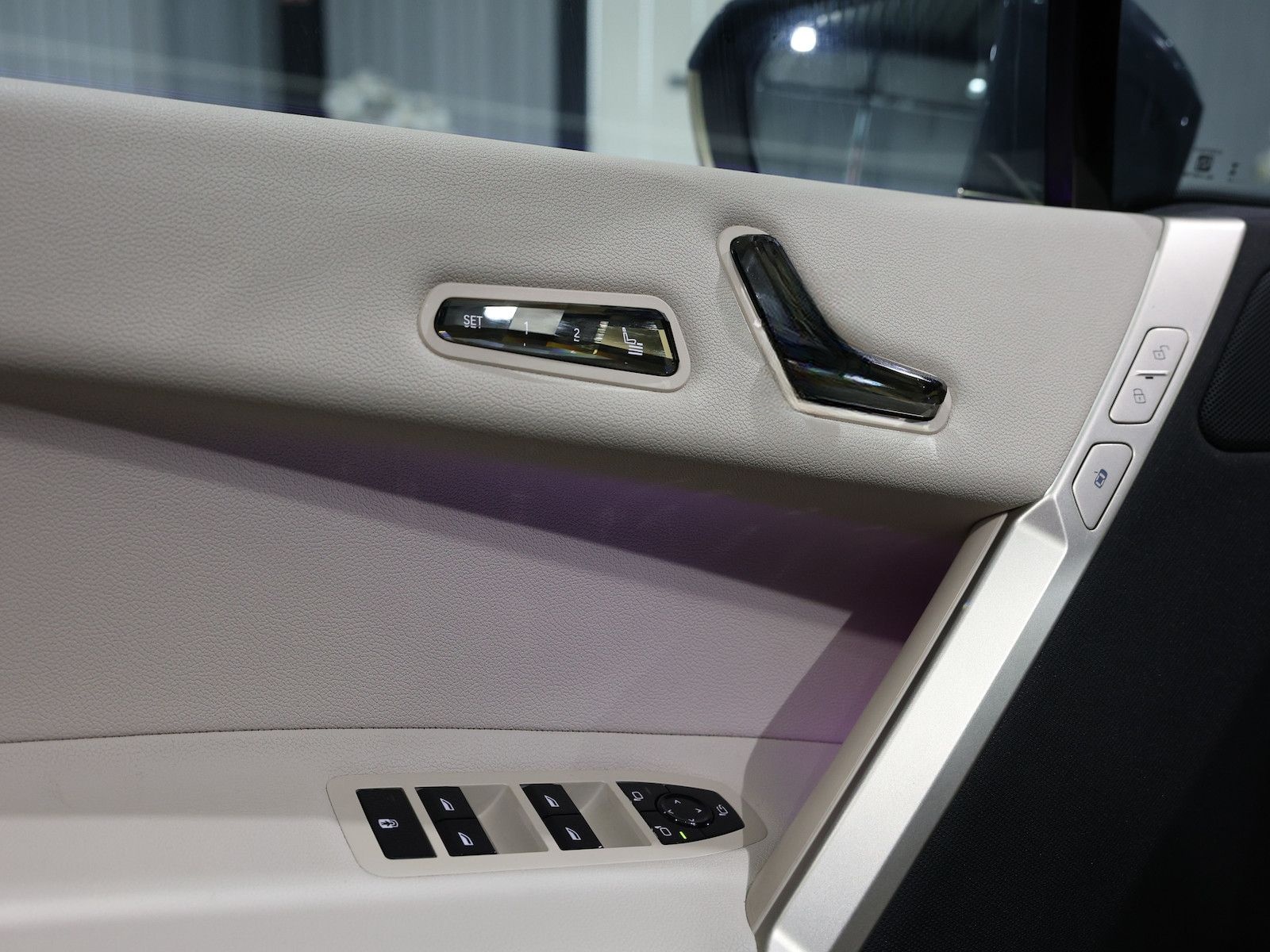 BMW iX 40 xDrive SPORT TITAN GLAS STORM EINZELSTÜCK foto 19