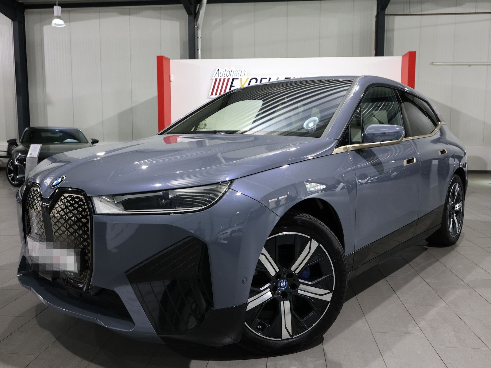 BMW iX 40 xDrive SPORT TITAN GLAS STORM EINZELSTÜCK foto 5