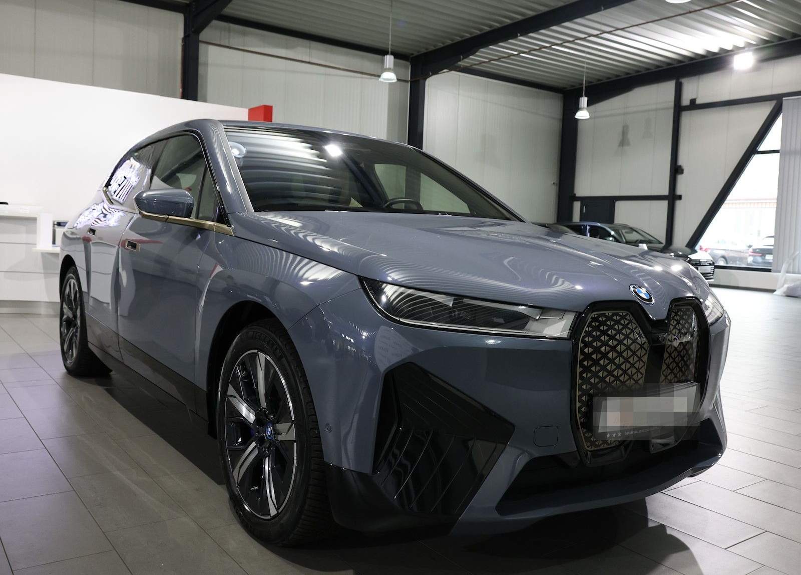 BMW iX 40 xDrive SPORT TITAN GLAS STORM EINZELSTÜCK foto 9